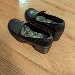 Black chunky 90s loafers